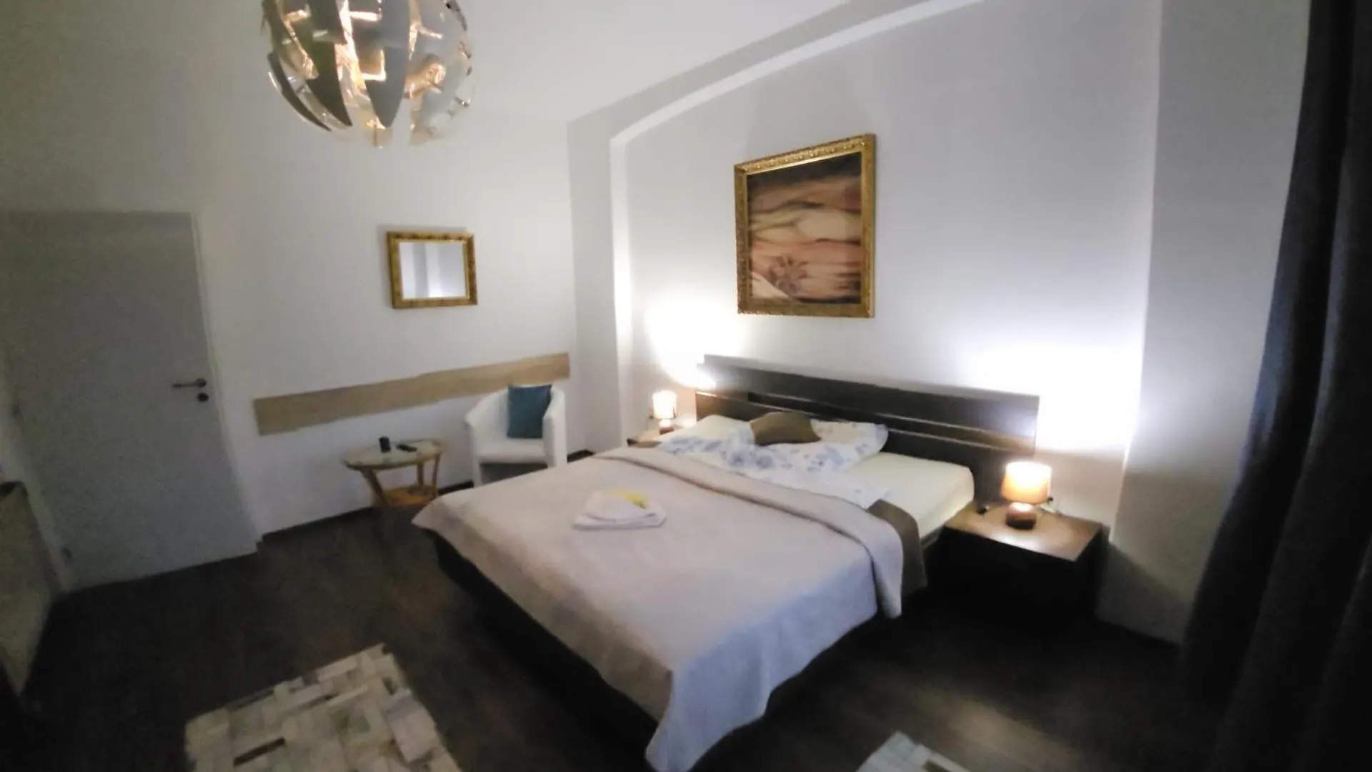 Bluestars Home Karlovy Vary Apartment